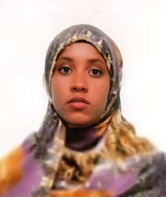 صورة العاملة