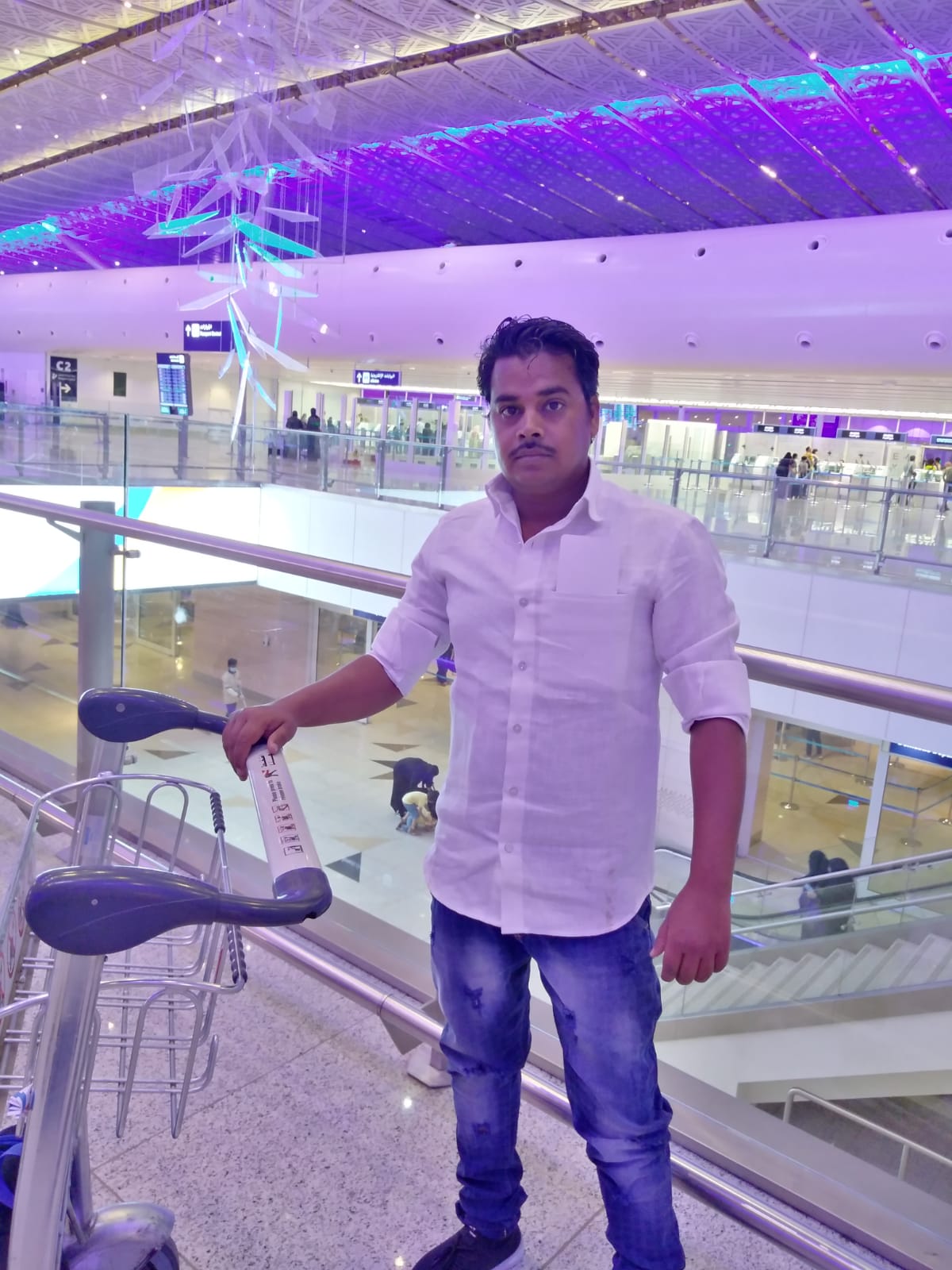 صورة العاملة